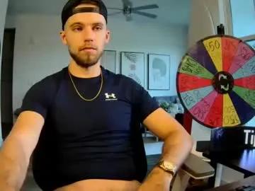 troy_greenxo on Chaturbate