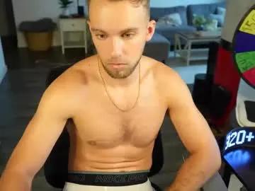 troy_greenxo on Chaturbate