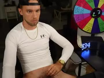 troy_greenxo on Chaturbate
