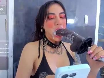 violett_collins_ on Chaturbate