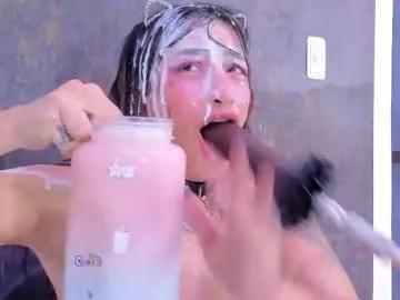 violett_collins_ on Chaturbate