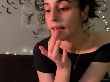 wonderland_stia on Chaturbate