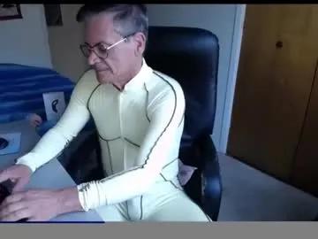 worldlarge on Chaturbate