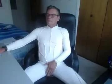 worldlarge on Chaturbate