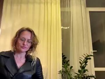 yes_mommy_zlata on Chaturbate