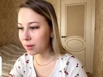 yolondaillovsky on Chaturbate