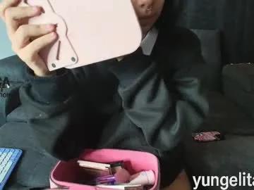 yungelitamor_ on Chaturbate