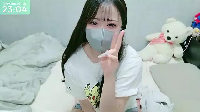 -SHIZUKU- on StripChat