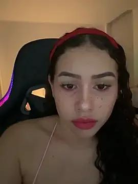 18_salo — masturbacion con mis grandes pechos:devi