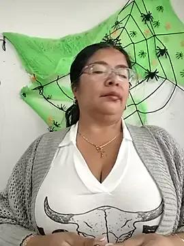 __valentina18 on StripChat