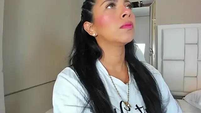 _BunnyNaugthy on StripChat