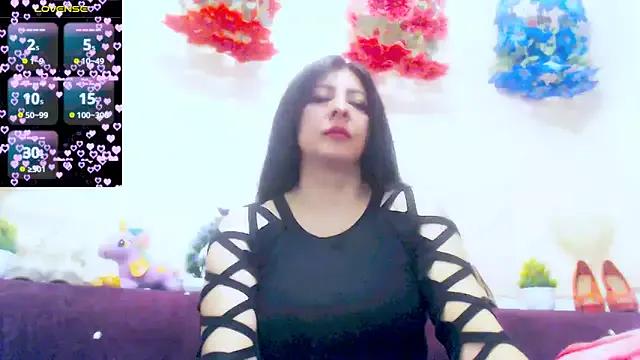 _magic_smile_11 on StripChat