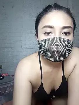 _Shimmerlyn_ on StripChat