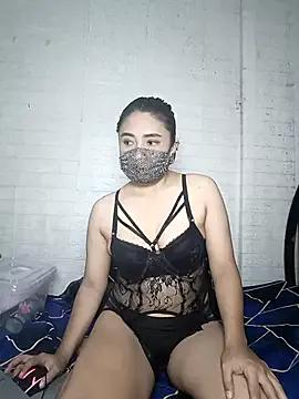 _Shimmerlyn_ on StripChat