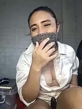 _Shimmerlyn_ on StripChat