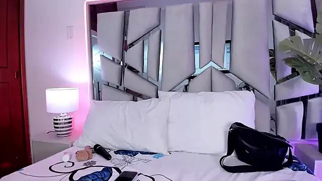 _valeria_saenz_ on StripChat