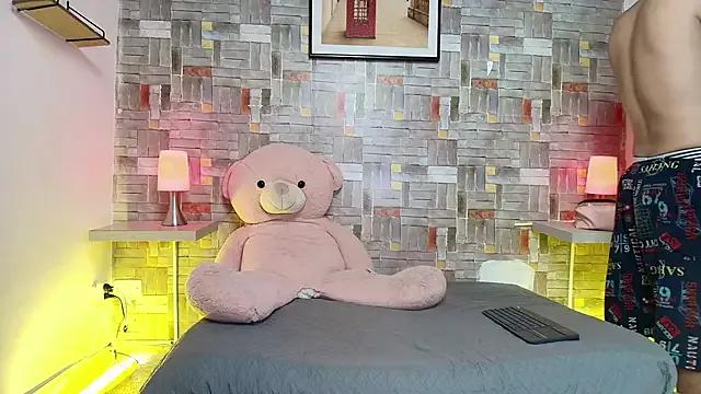 aaron_antonella_mds on StripChat