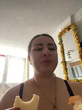 Abril_Luv on StripChat