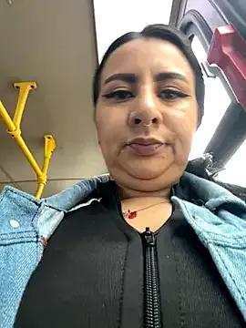 Abril_Luv on StripChat