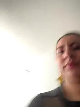 Abril_Luv on StripChat