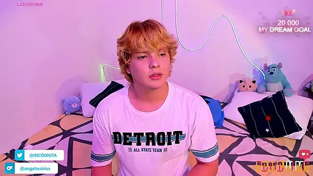 adam_angelssss on StripChat