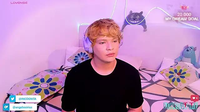 adam_angelssss on StripChat