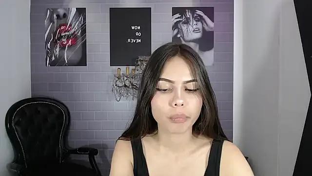 aleesha_cameron02 on StripChat