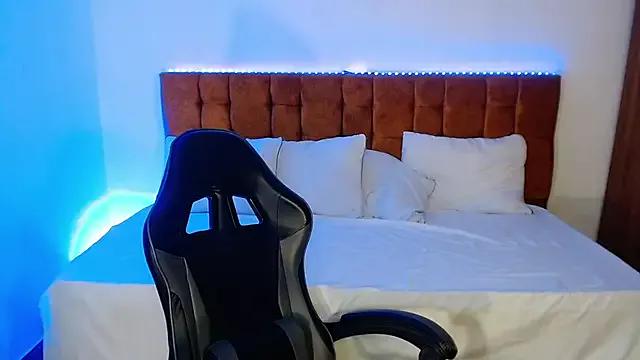 alexiaaross on StripChat