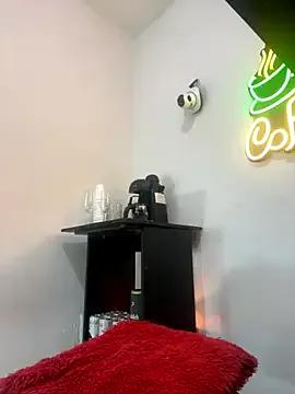 AlexxiaaMat on StripChat