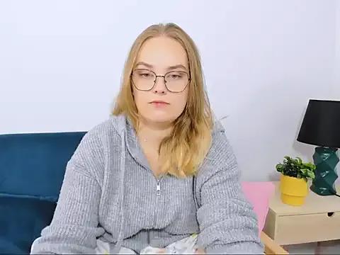 AliceCrazy69 on StripChat