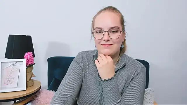 AliceCrazy69 on StripChat