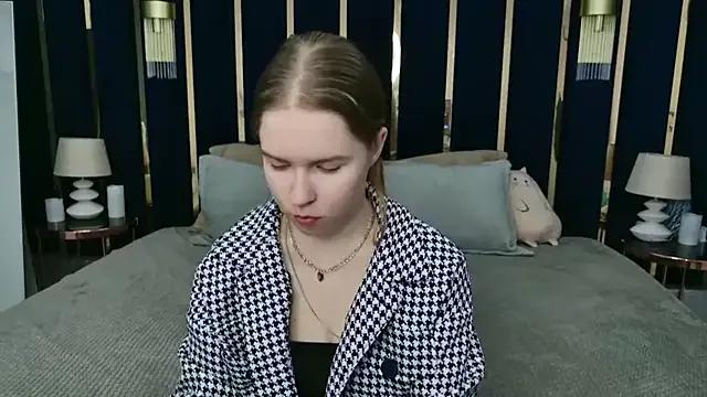 Alida_Brice on StripChat