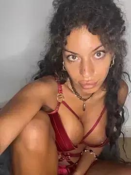 AlyssaHottv_ on StripChat