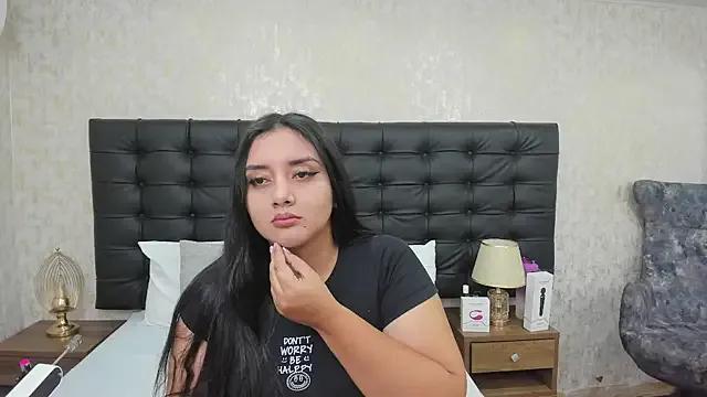 AmaliaDalton on StripChat