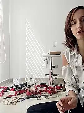 Ambar_Roux_ on StripChat