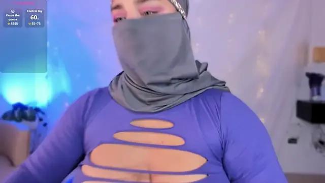 amila_hagda on StripChat