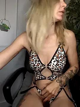 Ana-ya16 on StripChat