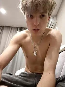 And25bn on StripChat