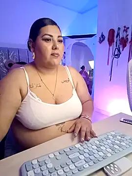 AndreaKinky on StripChat