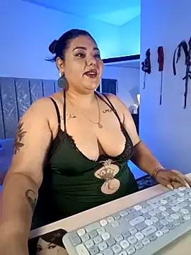 AndreaKinky on StripChat