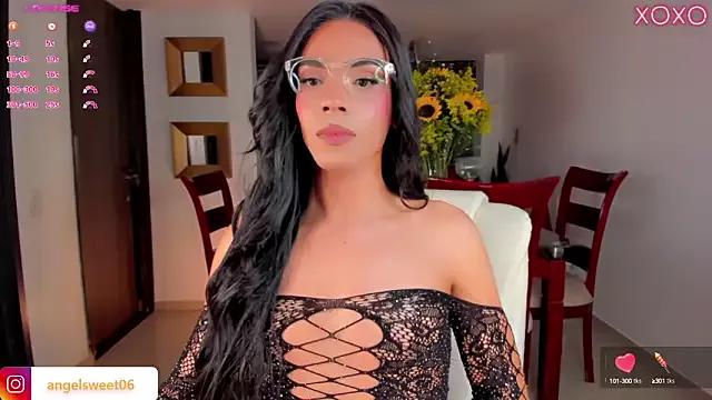 Angelina_Rossi on StripChat