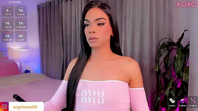 Angelina_Rossi on StripChat