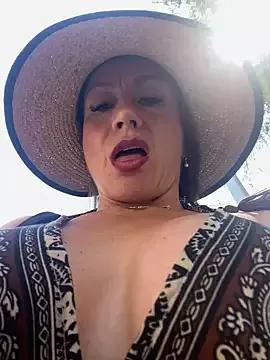 angelitasexy81 on StripChat