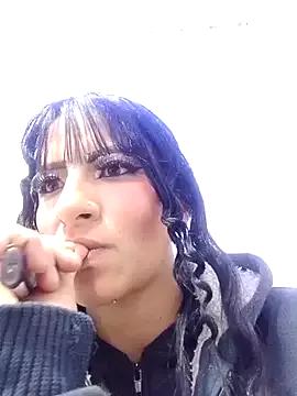 Anniee_x on StripChat