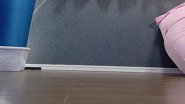 Aoi-Kitsunen on StripChat