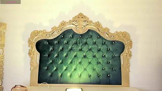 Ari_sunshine_ on StripChat