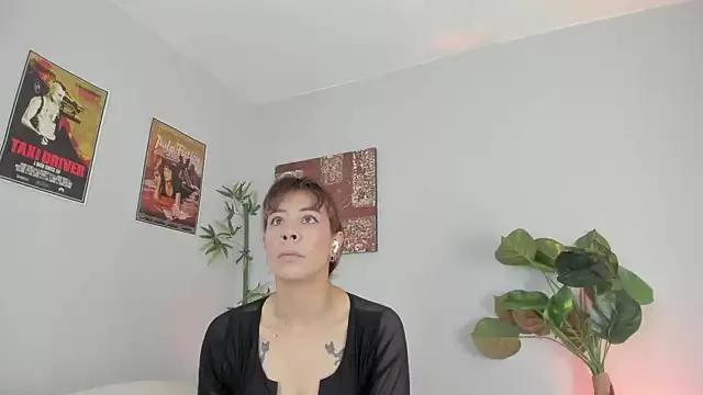 Arii_anna_ on StripChat