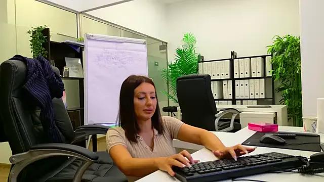 BabesGoWild on StripChat