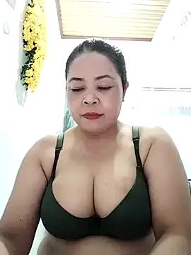Baby-bigtits2024 on StripChat