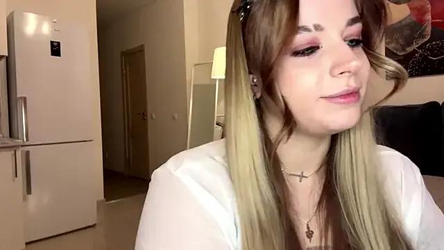 Babymoney_2007 on StripChat